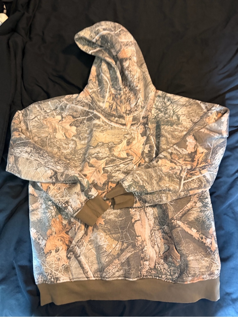 Gilded Intent Women's Camo Hooded Pullover and sweats set - Olive/Tan